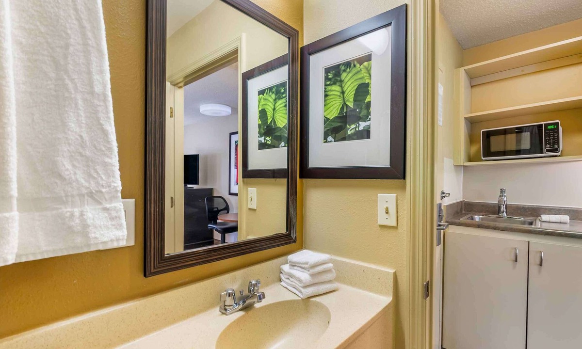 Chesapeake Hotel | Extended Stay America Select Suites - Chesapeake - Churchland Blvd.