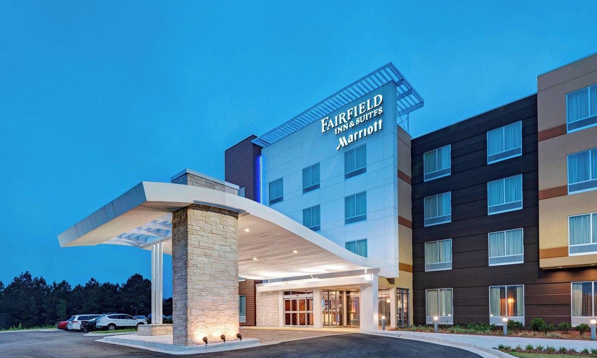 Dublin Hotel | Fairfield Inn & Suites by Marriott Dublin