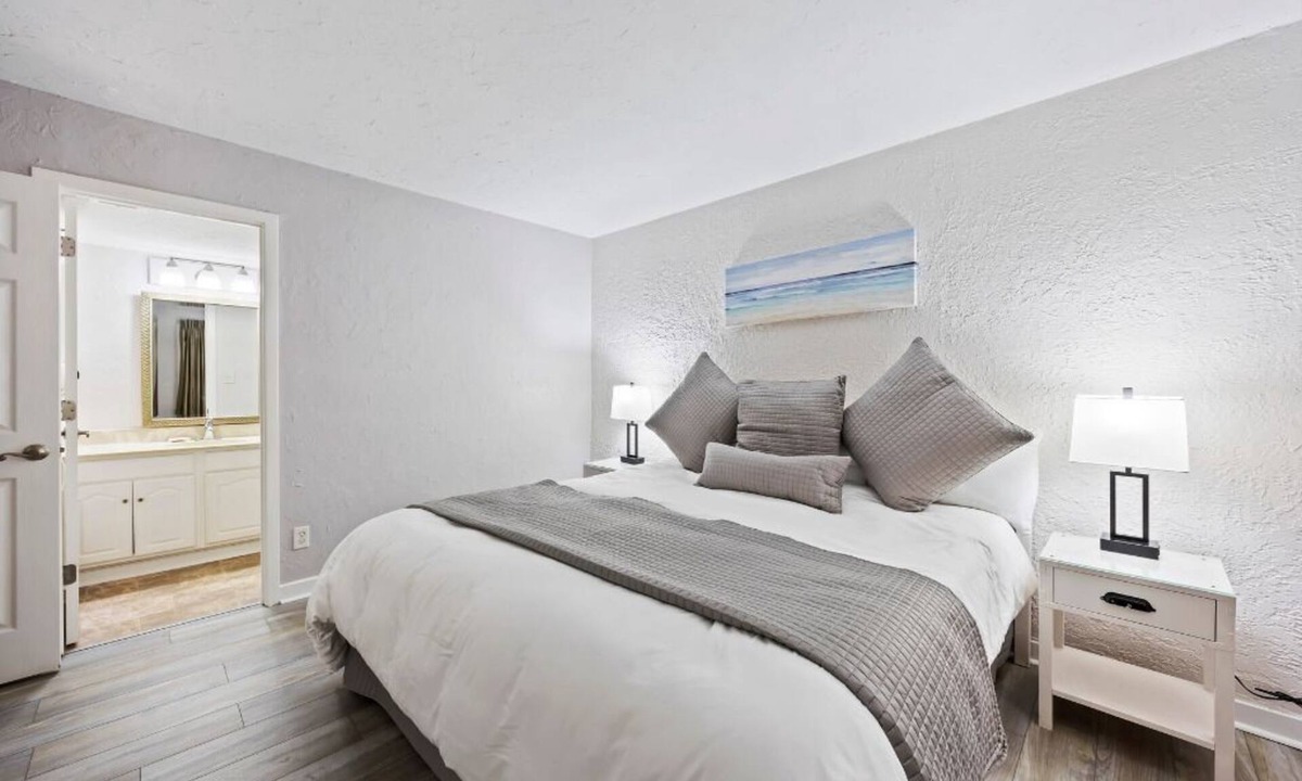 North Forest Beach Resort | Family Vacation | Hilton Head Spacious Villas & Poolside Relaxation