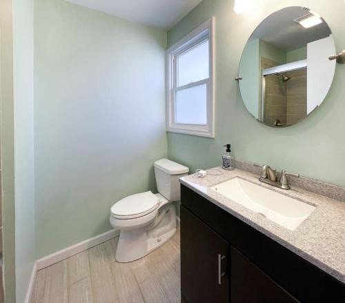 North Raleigh House | Fenced-In 4 BR 2mi North Hills, Garage, Storage