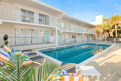 Myrtle Beach Hotel | Fin's Inn & Suites