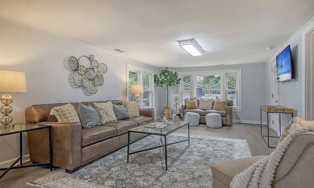 North Charleston House | Firefly Cottage Now Available!