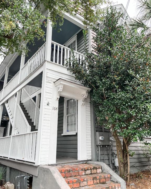 Cannonborough Elliotborough House | First Floor 3BD/2BA Condo 6 Blocks From King St