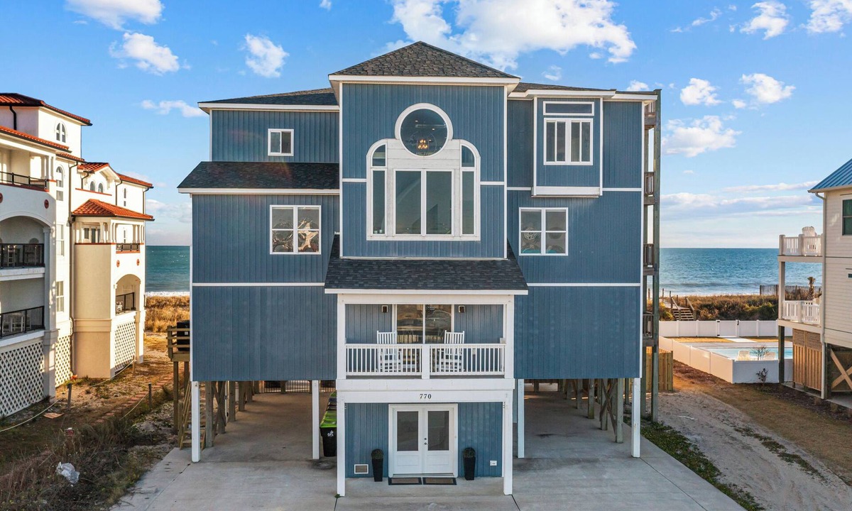 North Topsail Beach House | Forever and a Day #182- 10 BD/10.5 BA Oceanfront Home w/Private Pool!
