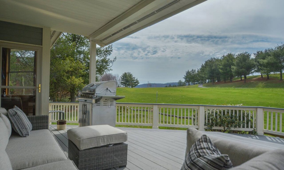McHenry Cottage | Forever Young by Taylor Made Deep Creek