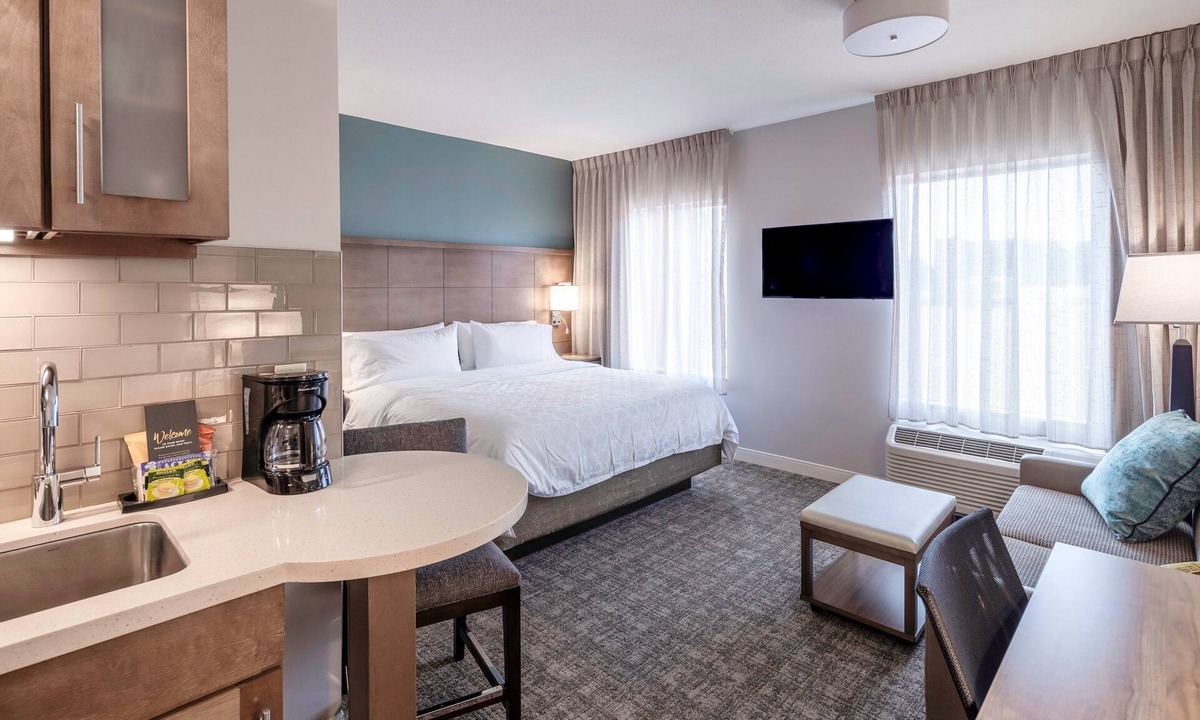 Montgomery Apartment | Free Breakfast. Outdoor Pool. Gym. Close to Maxwell Air Force Base!
