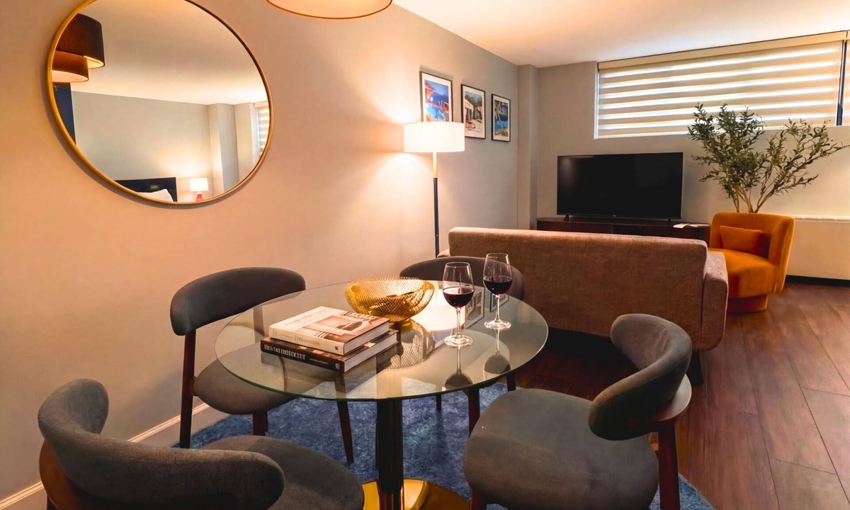 George Washington University Condo | Fully Furnished, GWU, Prime DC Location, Walk to Metro