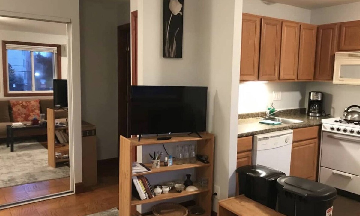 Ashton Heights Apartment | Furnished Apartments