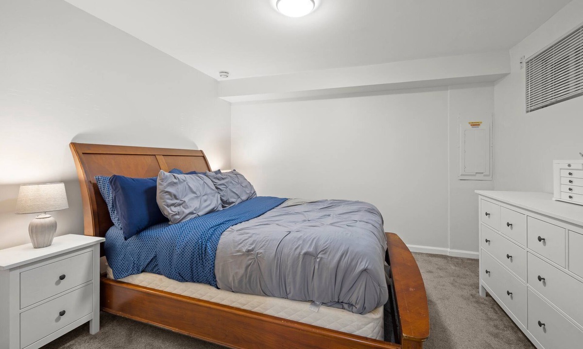 Brightwood Park House | Furnished, Cozy Family/Pet-Friendly 1B1B Basement in Home with Turnkey Amenities