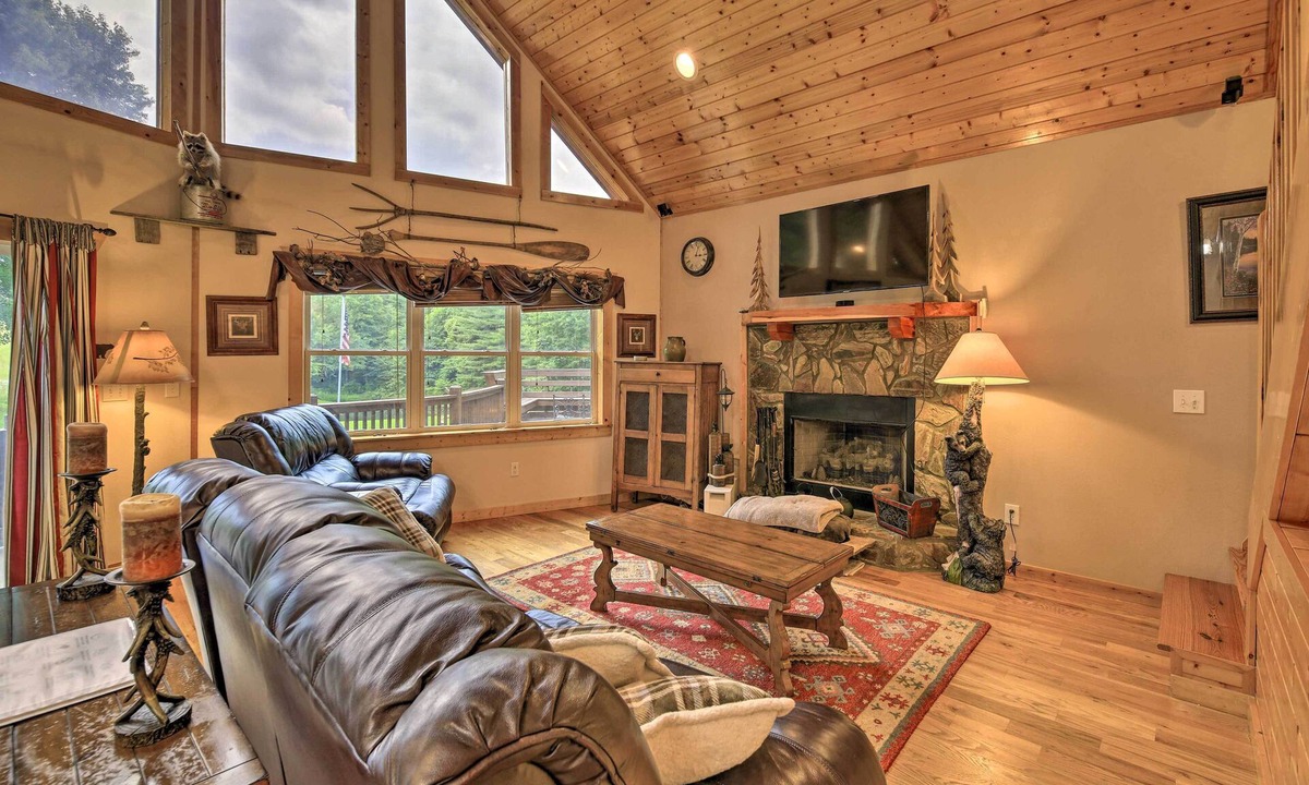 Sparta Cabin | Gated Community w/Perks! Sparta Family Cabin