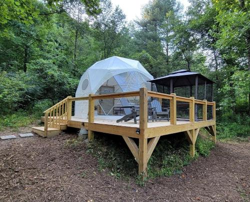 Purlear Other | Geodome on Creek, Great Getaway, WIFI & Hot Shower near Boone, NC