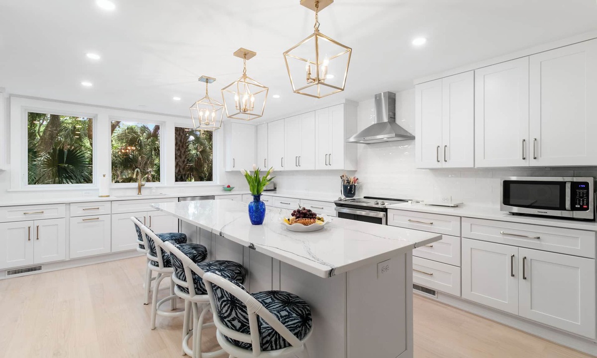 West Beach House | Golf course views, easy beach walk!