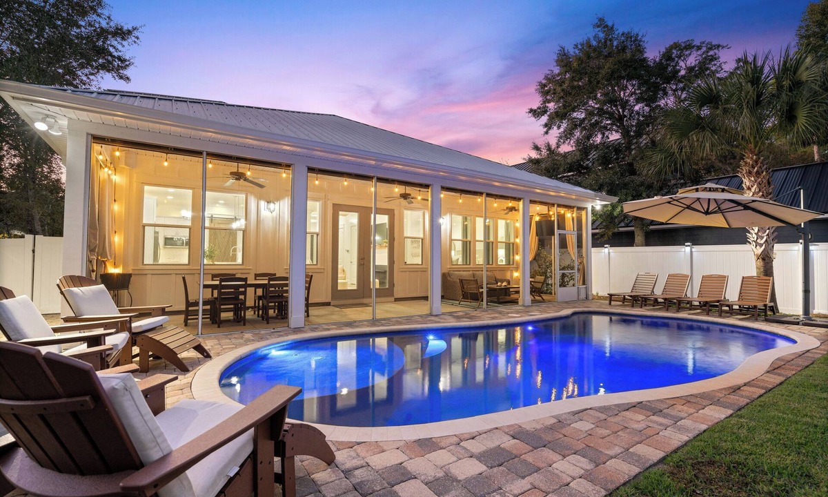 White's Gulfview House | Gone Coastal | Private Pool | 6-Seater Golf Cart | Arcade Games