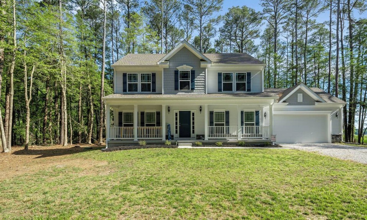 Captain's Cove House | Great Amenities + Dog Friendly!