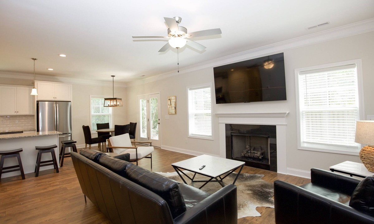 Pinehurst House | Great Location! 4 Bed/4.5 Bath House in Pinehurst!
