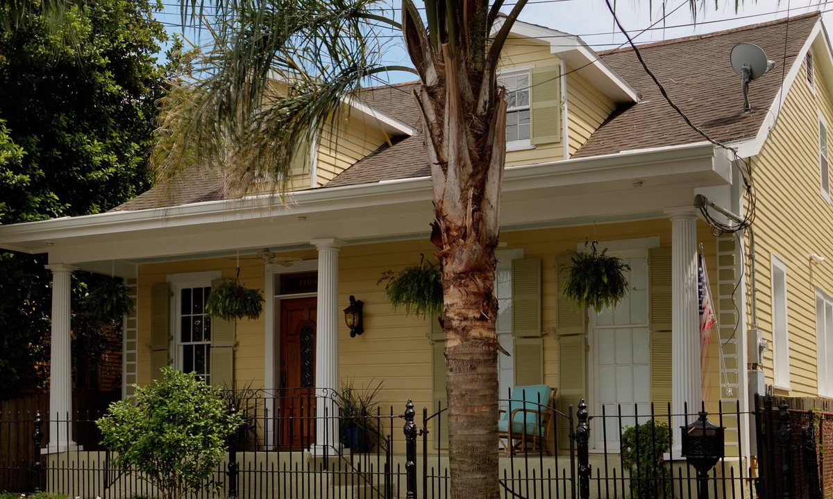 East Riverside House | Great location, Gorgeous house pet friendly perfect outdoor space! #21RSTR-13321