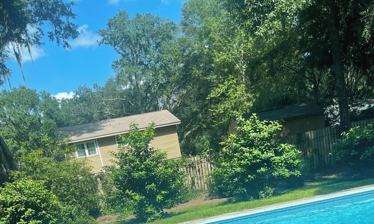 Tallahassee House | Great location N.E. Tallahassee .FSU 7.9 miles. Pool and New kitchen