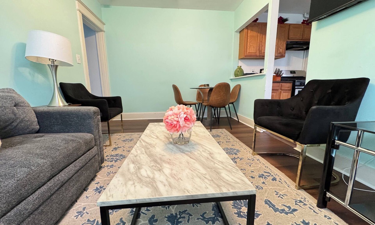 Anacostia Apartment | Great NICE 5-Beds easy parking near Transportation