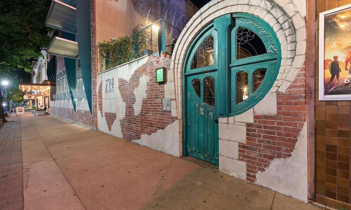 Brazos Apartment | Green Door Lofts-Stained Glass Loft