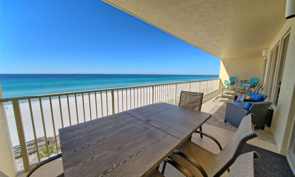 Thomas Drive Condo | Gulf Crest Escape: Cozy 2-Bedroom with Views!
