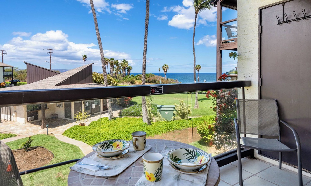 Kihei Condo | Hale Kamaole 208 - Relax and Enjoy Your Beautiful Ocean View Suite
