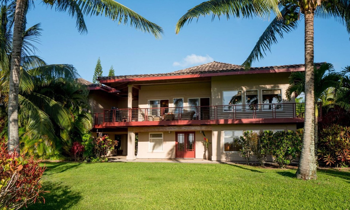 Hamakuapoko House | Hale Pola'i - House of Peaceful Night - Licensed with Maui County STPH2014-0006