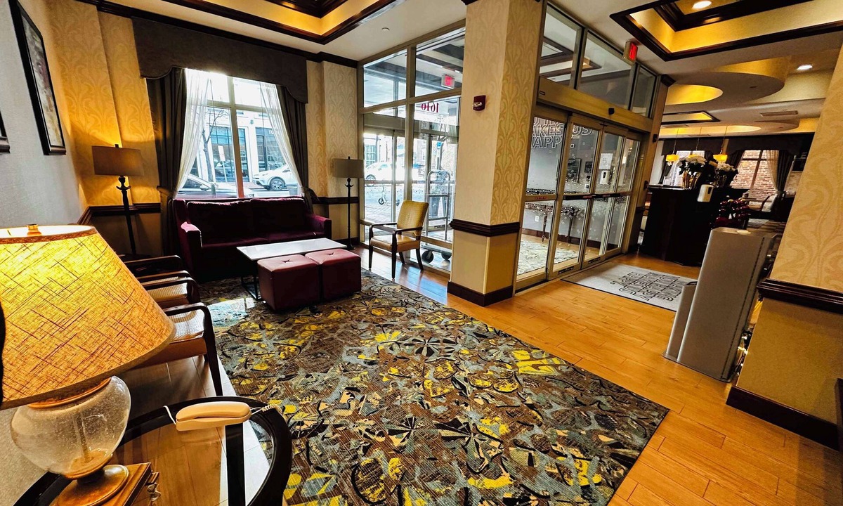 Old Town Alexandria Hotel | Hampton Inn Alexandria-Old Town/King St. Metro