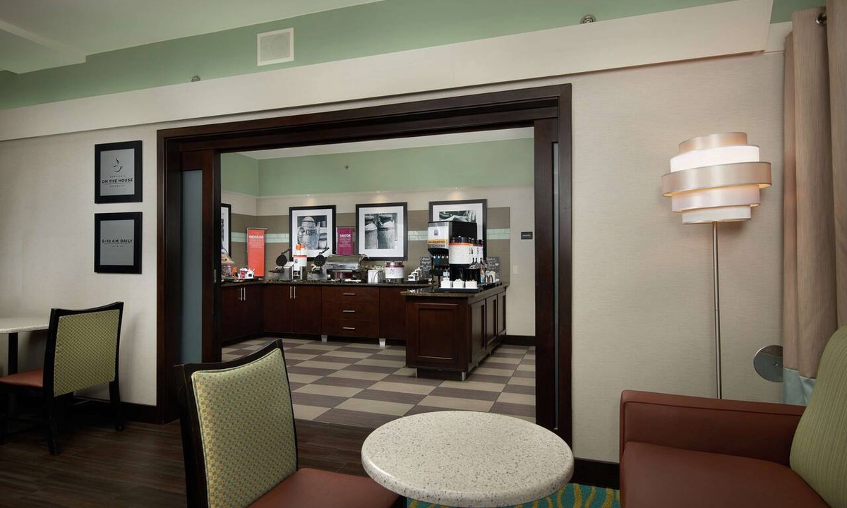 Hanover Hotel | Hampton Inn Hanover