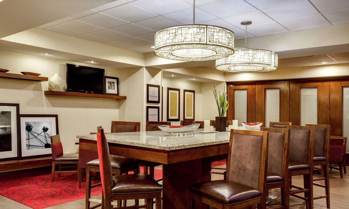 Ozark Hotel | Hampton Inn Ozark