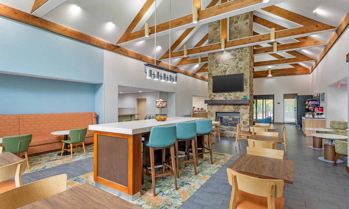 Gwinnett Place Hotel | Hampton Inn & Suites Atlanta/Duluth/Gwinnett County