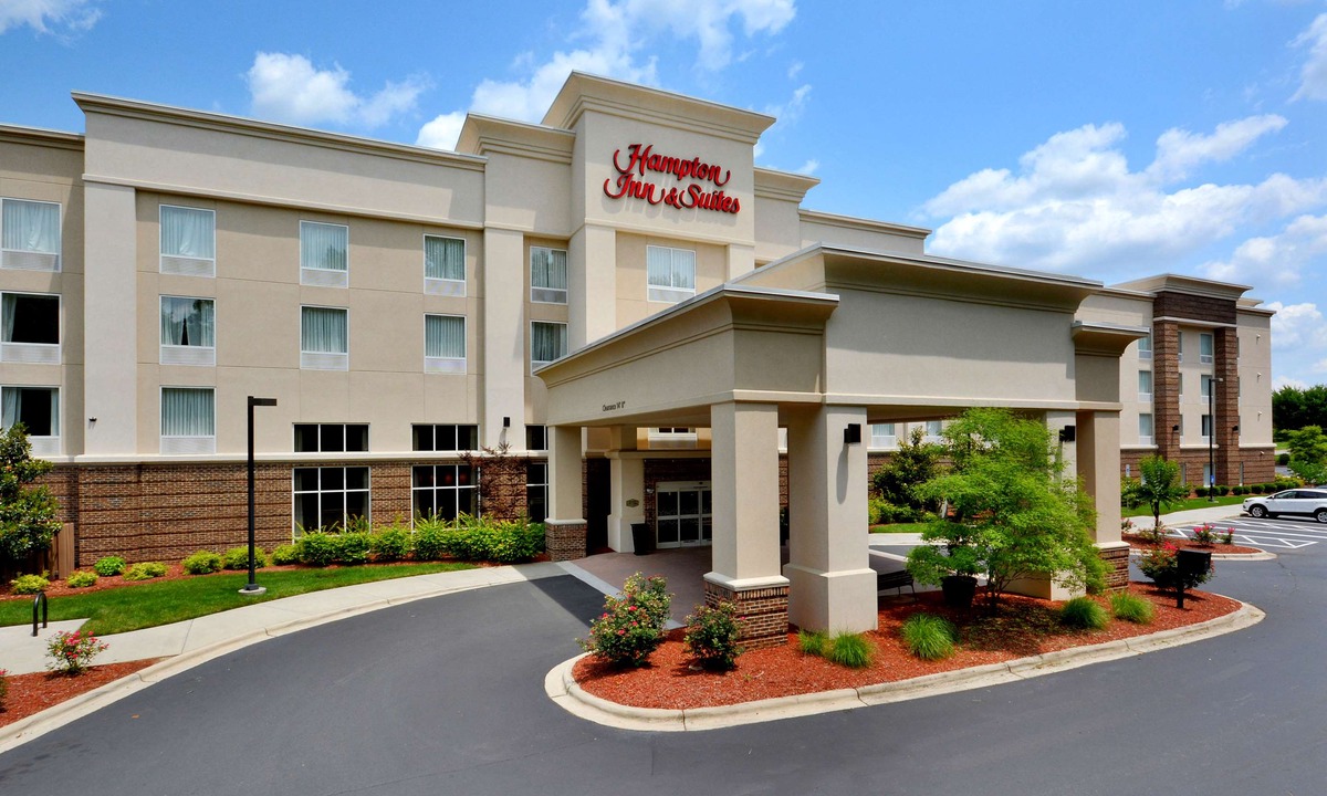 Huntersville Hotel | Hampton Inn & Suites Huntersville