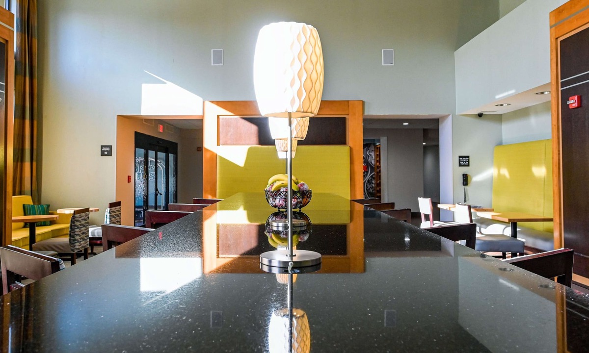 Smithfield Hotel | Hampton Inn Suites Smithfield