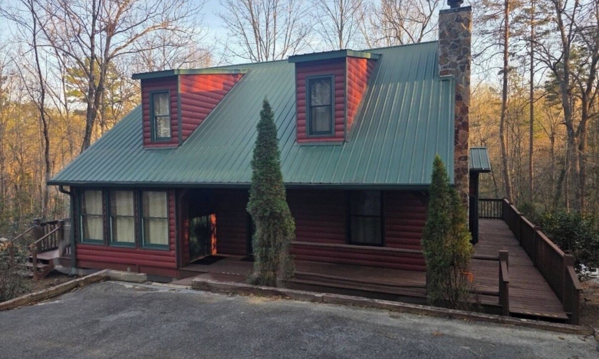 Helen Cabin | Happy Beara Cabin - Close to Helen, GA