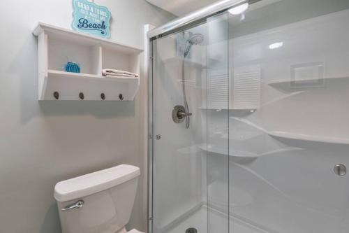 Beachwalk House | Harbor Island M118
