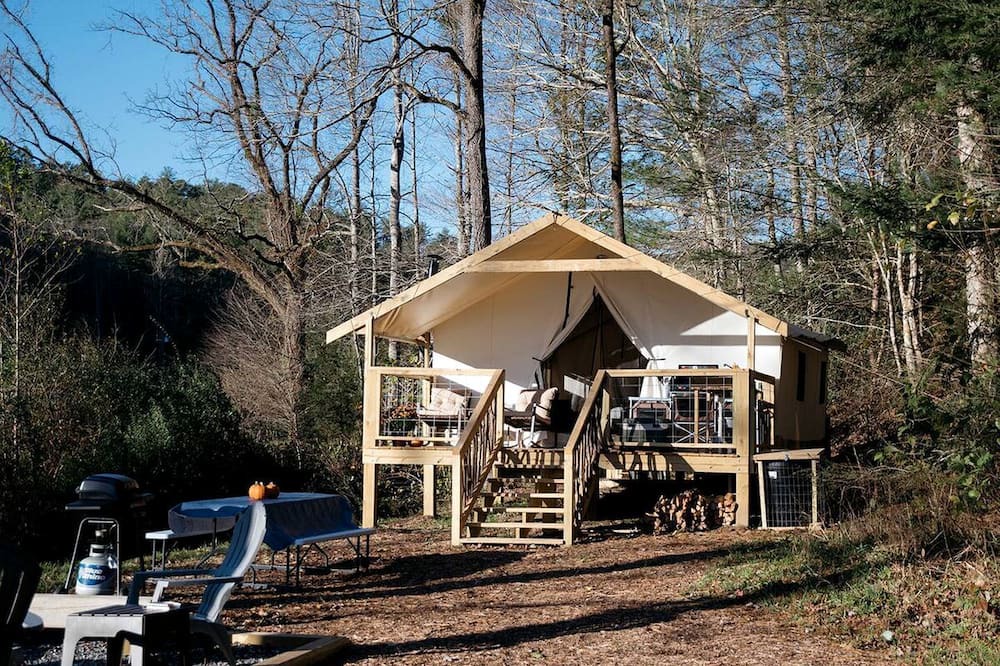 Lenoir RV Rental | Heated North Carolina Glamping Rental Surrounded by Pisgah National Forest