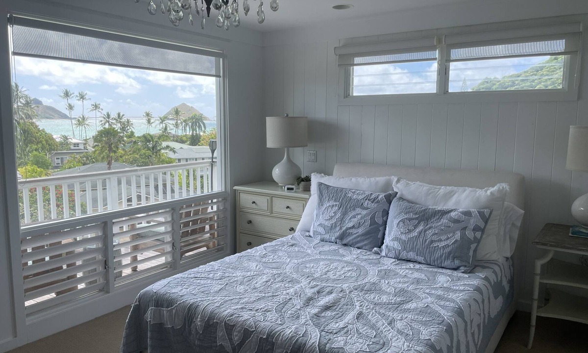 Lanikai Apartment | Heavenly Hale Best monthly Vacation rental - walk to beach!