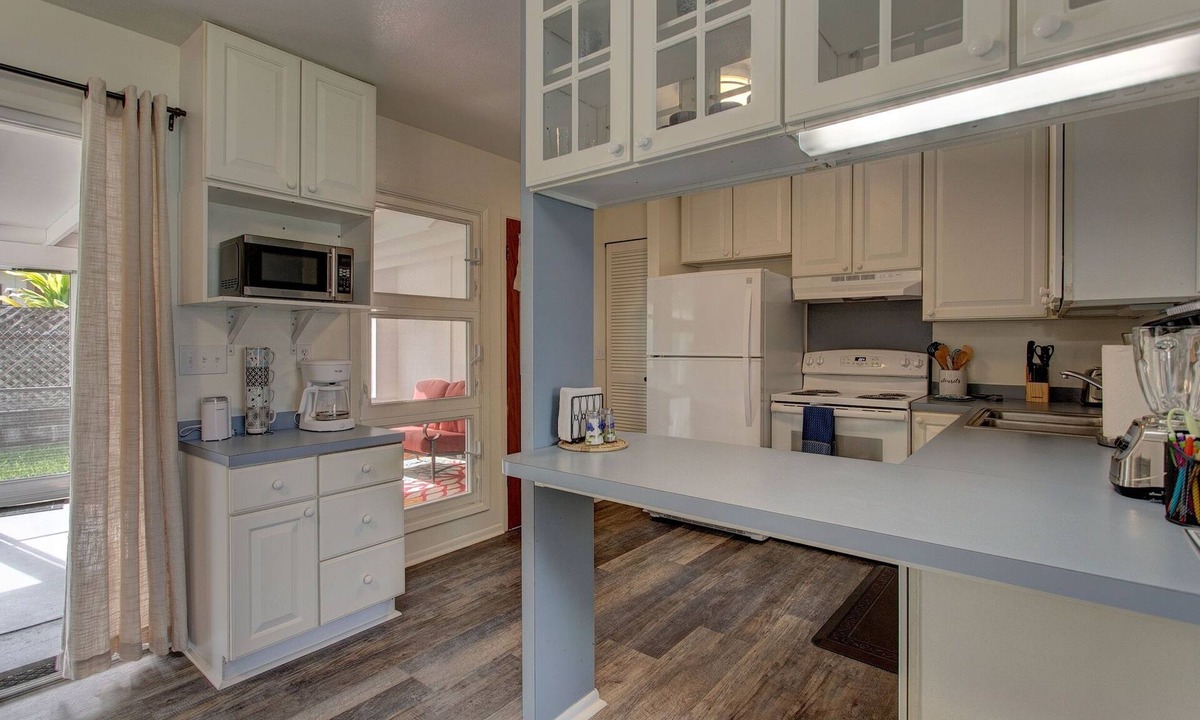 Hilo House | Hilo Hale Kaumana 3 Bedroom Home by RedAwning