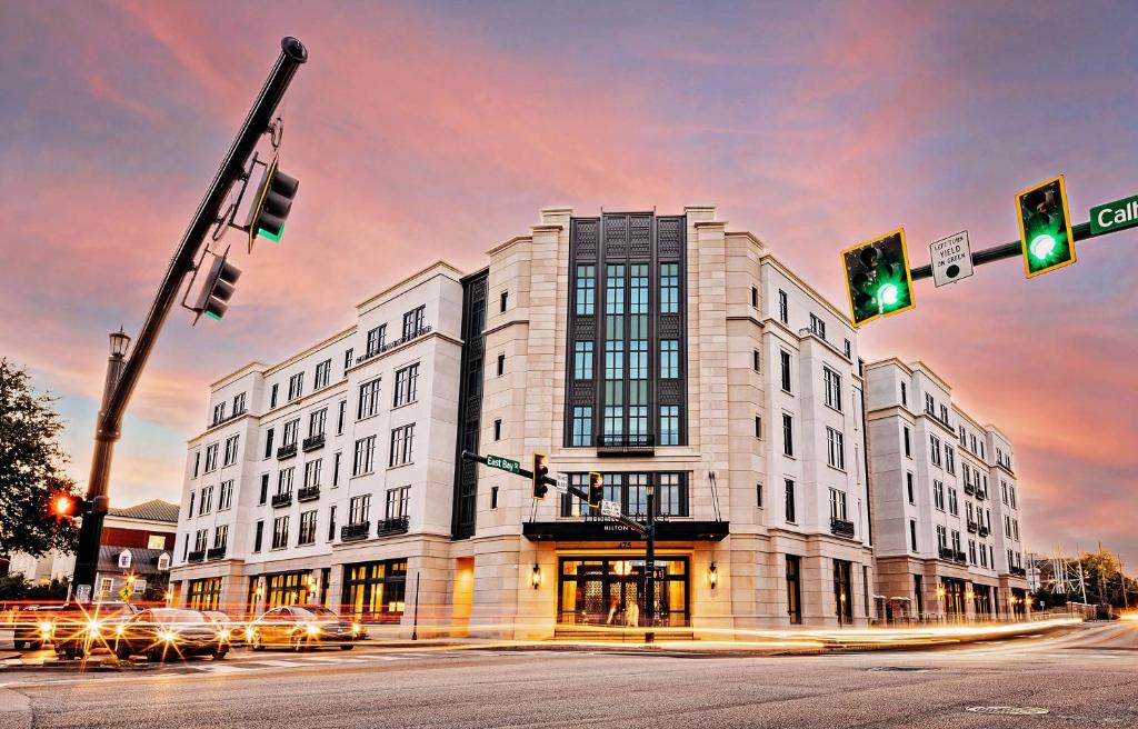 Ansonborough Hotel | Hilton Club Liberty Place Charleston