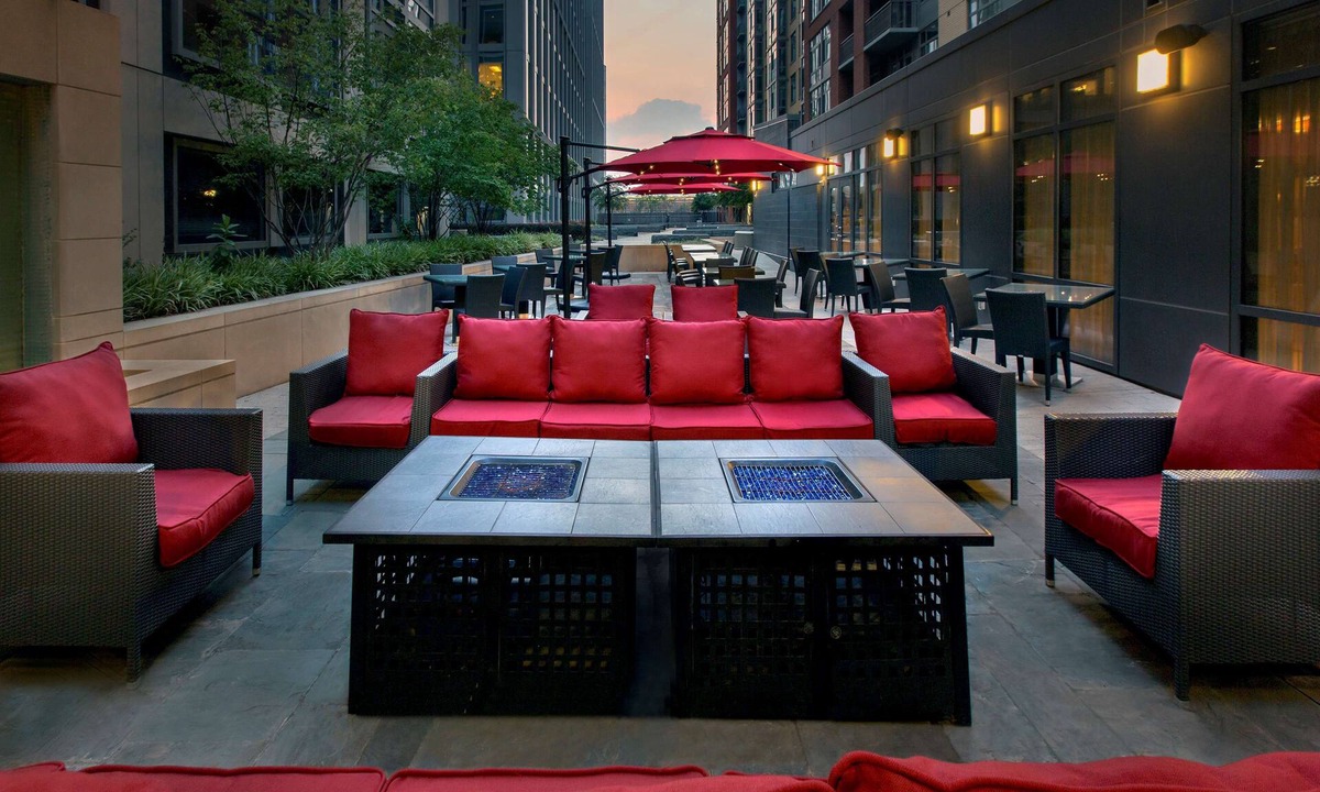 NoMa Hotel | Hilton Garden Inn Washington DC/U.S. Capitol