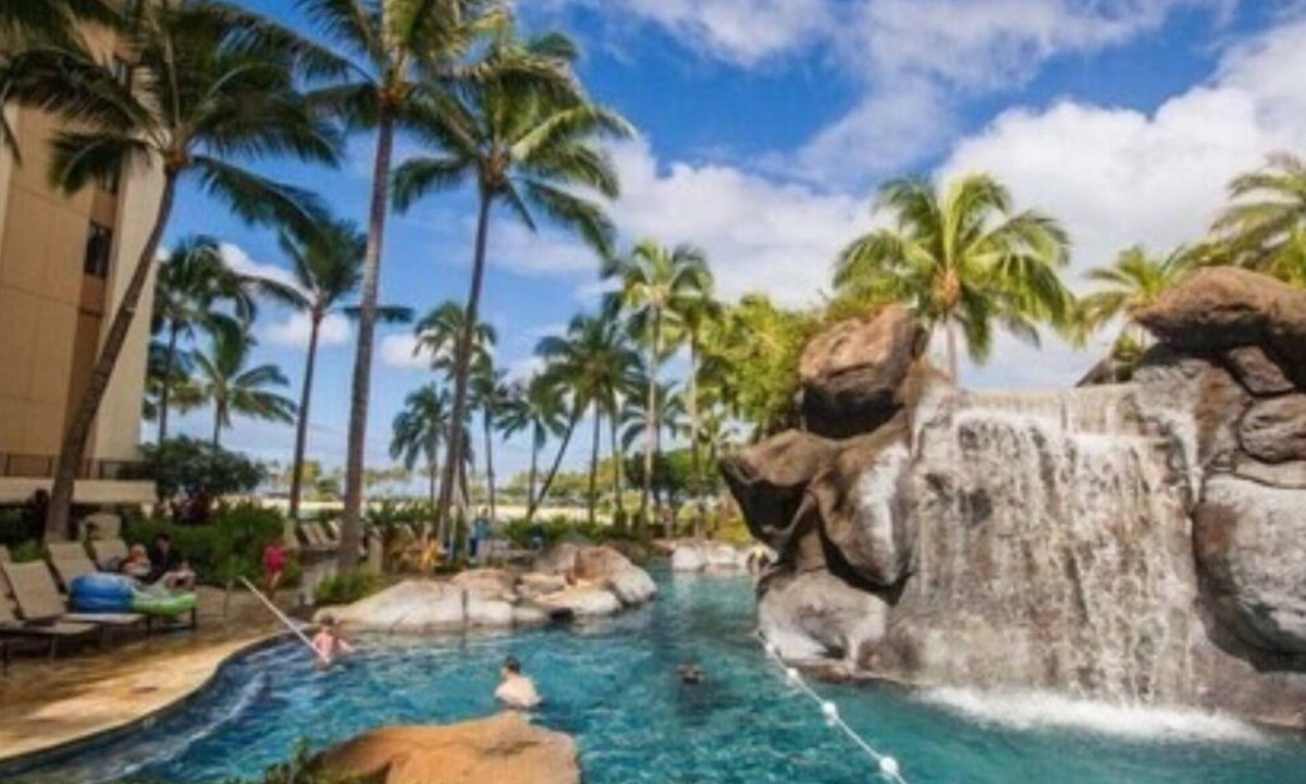 Honolulu Condo | Hilton Hawaiian Village Lagoon Tower -Spacious 2 Bedroom Condo
