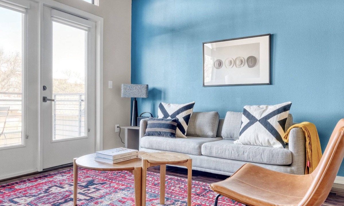Barton Heights Apartment | Hip Barton Springs 1BR w/ Gym, Pool & W/D, nr Zilker, by Blueground