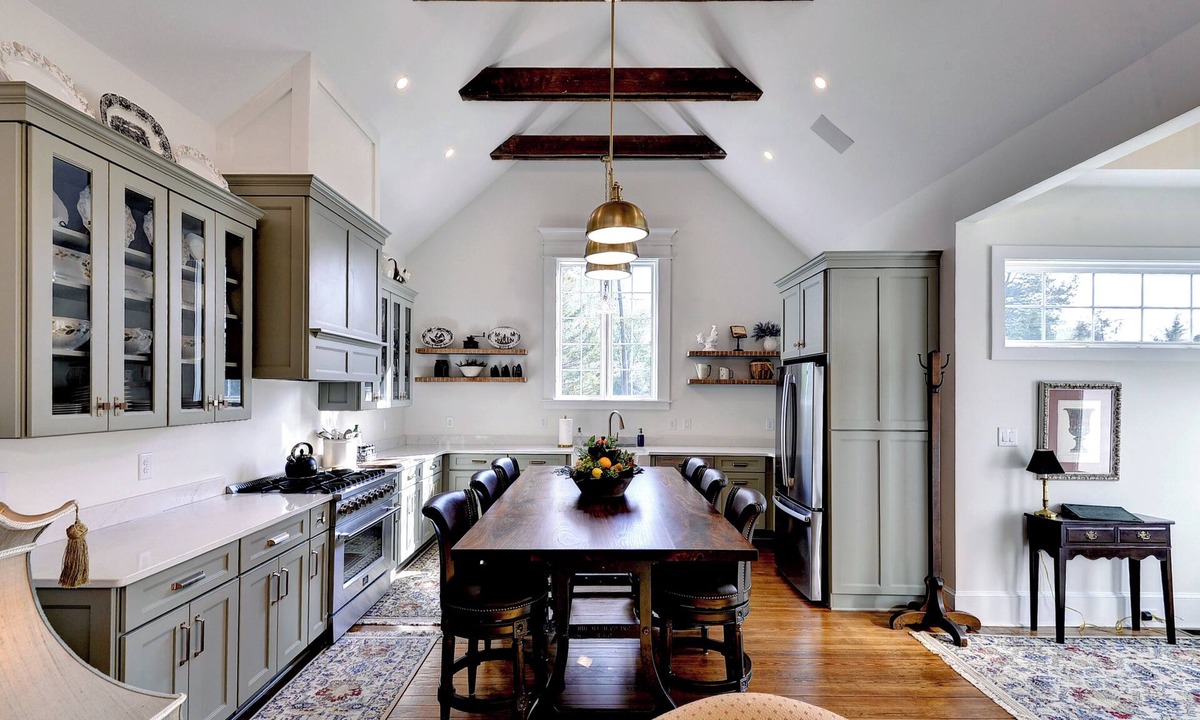 Barhamsville House | Historic Blisland, Est.1749. House & Cottage Retreat