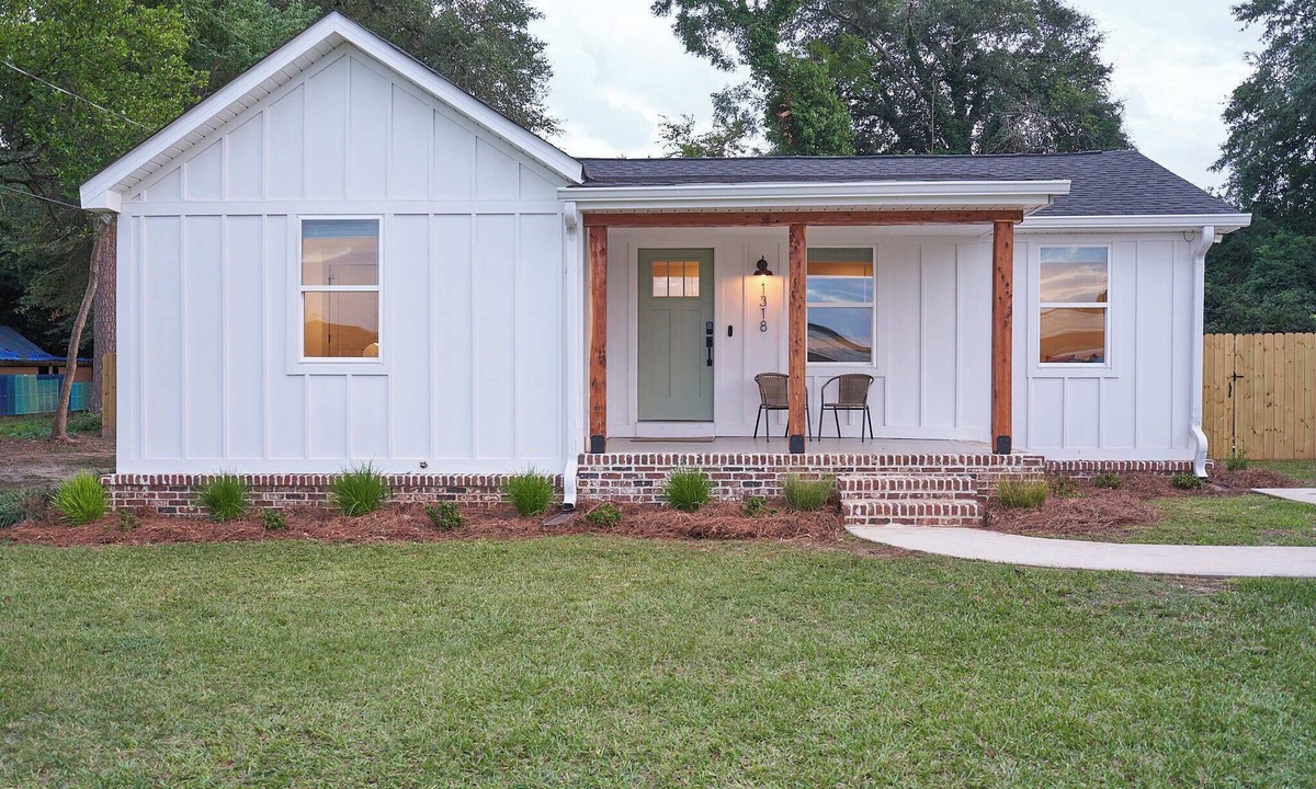 Perry House | Historic Cottage in Perry - 3 Bedroom 2 Bath