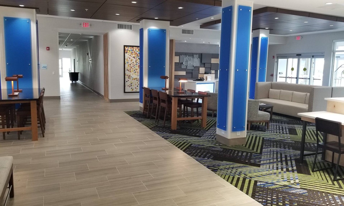 Fort Mill Hotel | Holiday Inn Express & Suites Fort Mill by IHG