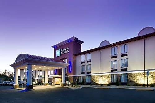 Waldorf Hotel | Holiday Inn Express - Waldorf, an IHG Hotel