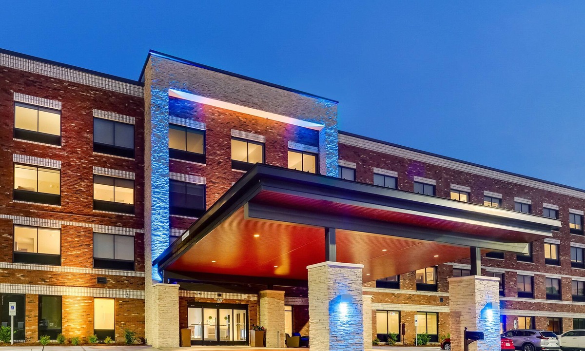 Kirkland Hotel | Holiday Inn Express Wilmington Porters Neck by IHG