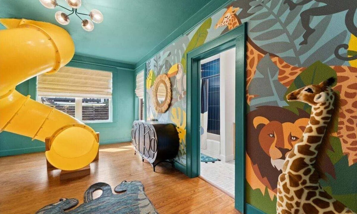 Guyton House | Home, Game Room, Firepit, Indoor Slide, Candy Room