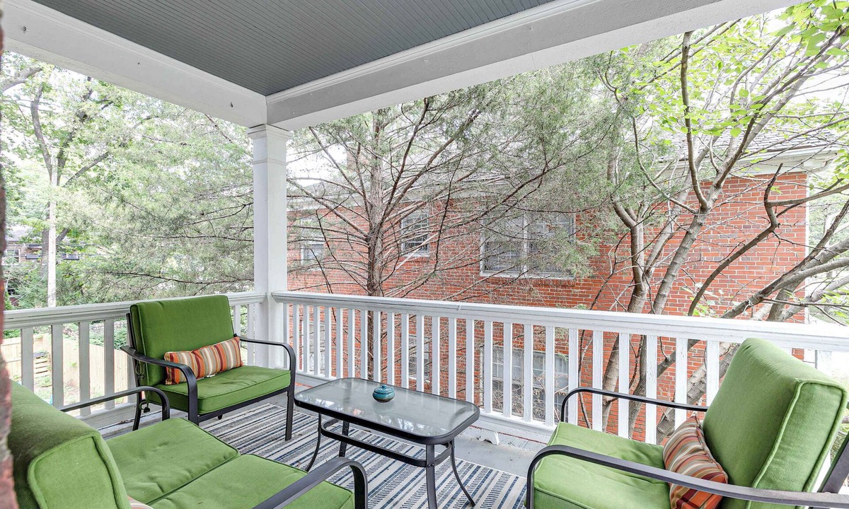 Willow Lawn House | Home Sweet Stay/spacious/peaceful/central location
