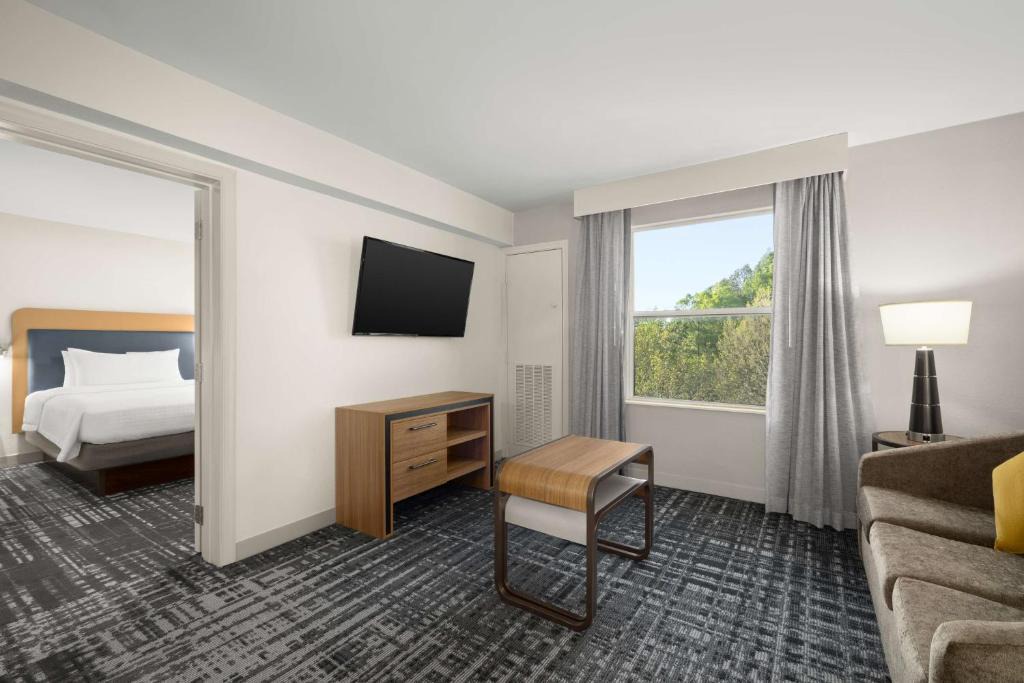 Alpharetta Hotel | Homewood Suites by Hilton Atlanta-Alpharetta