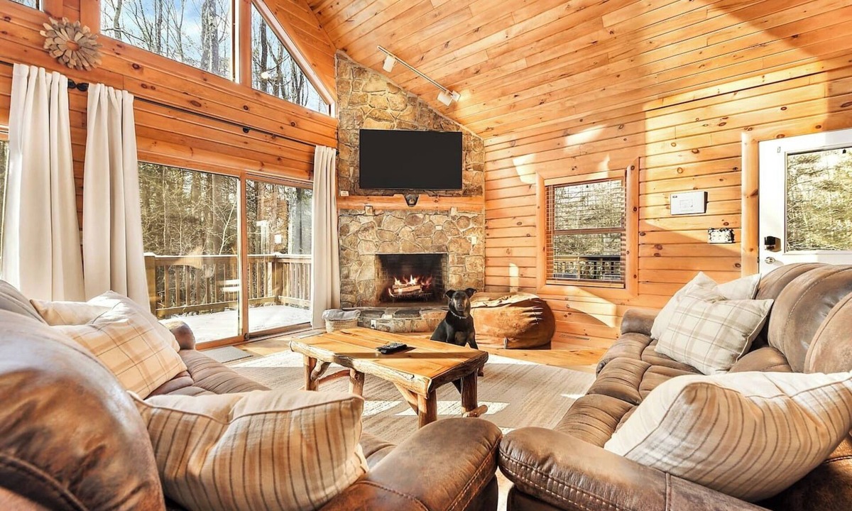 Thayerville Cabin | HotTub-FirePit-8MintoWisp-Arcade-4BD-NoCleaningFee